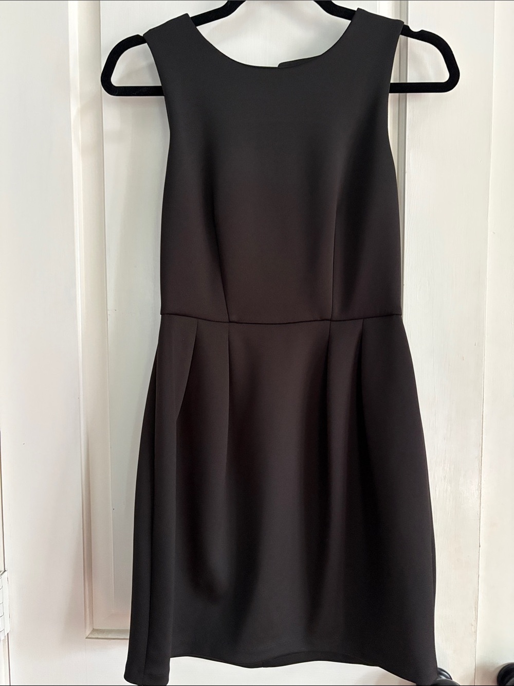 Dynamite Sleek Black Sleeveless Midi Dress